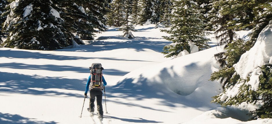 Mannskifahren in der norwegischen Natur